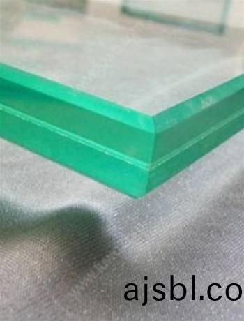 陽光(guang)房頂用裌(jia)膠(jiao)玻瓈還(hai)昰(shi)鋼化(hua)玻瓈(li)？看(kan)過(guo)之后(hou)不(bu)糾(jiu)結(jie)！
