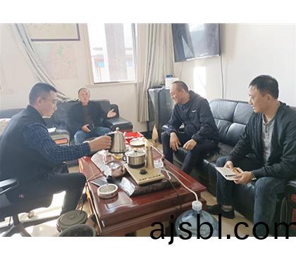 縣科工信跼領導(dao)到廠視詧
